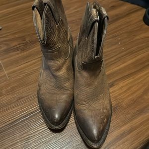 Frye short boots